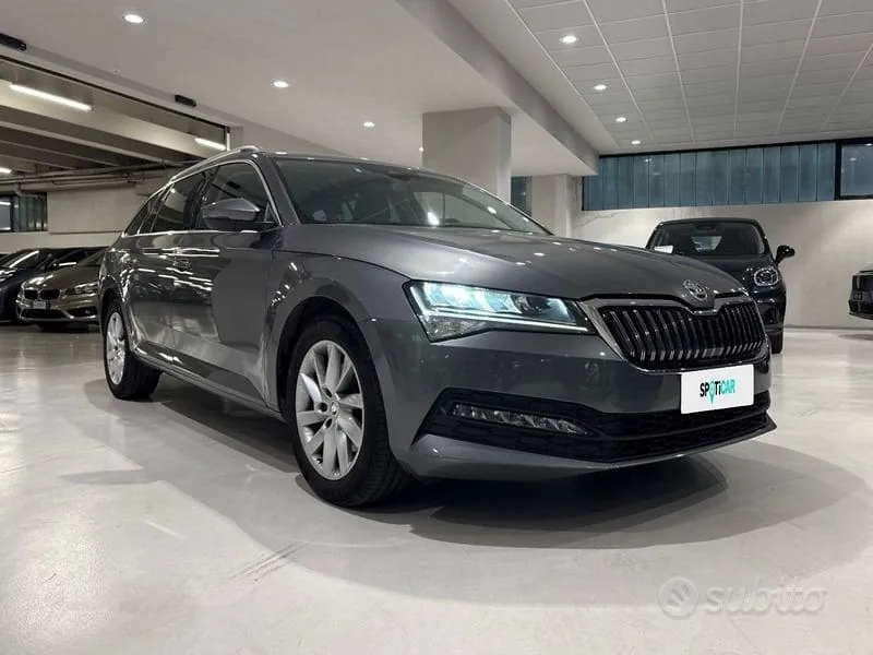 Skoda Superb 2023 photo 5