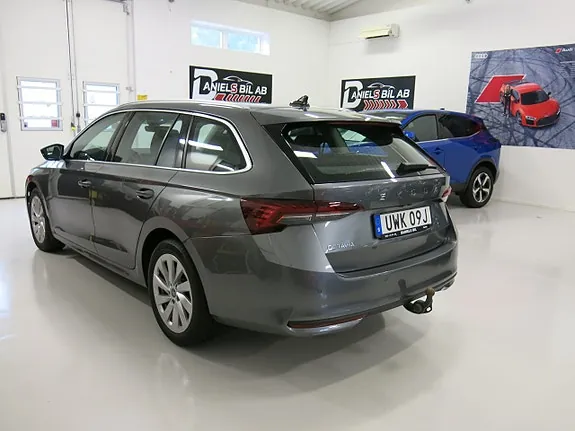 Skoda Octavia 2025 photo 2