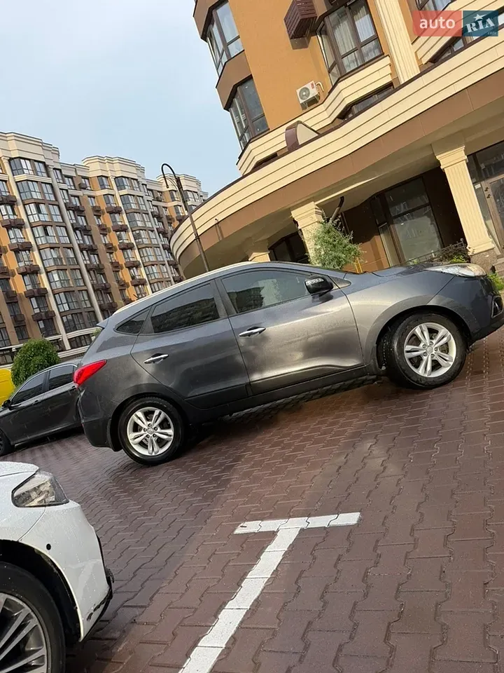 Hyundai Ix35 2011 photo 4