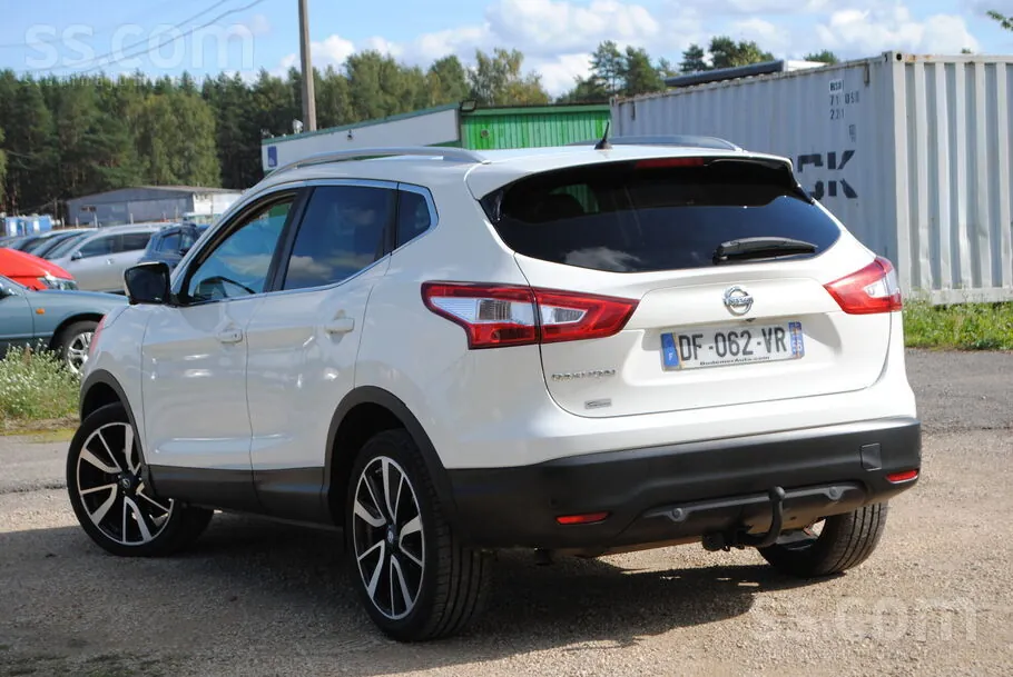 Nissan Qashqai 2015 photo 3