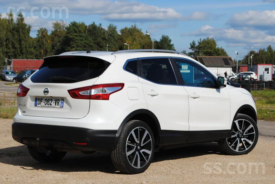 Nissan Qashqai 2015 photo 2