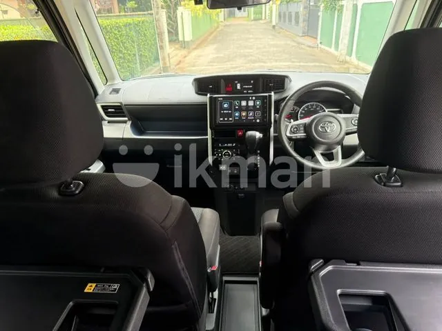 Toyota Roomy 2023 photo 2