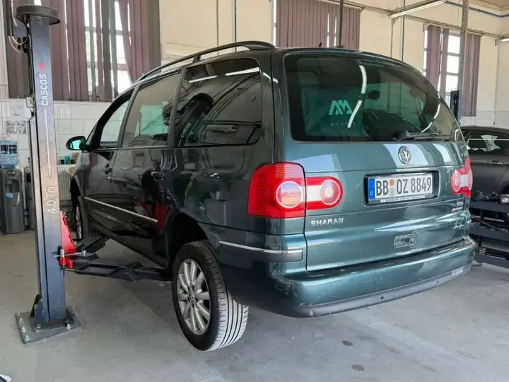 Volkswagen Sharan 2006 photo 3