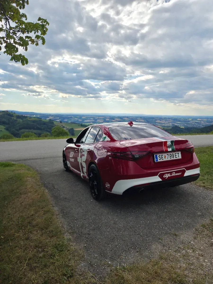 Alfa Romeo Giulia 2018 photo 3