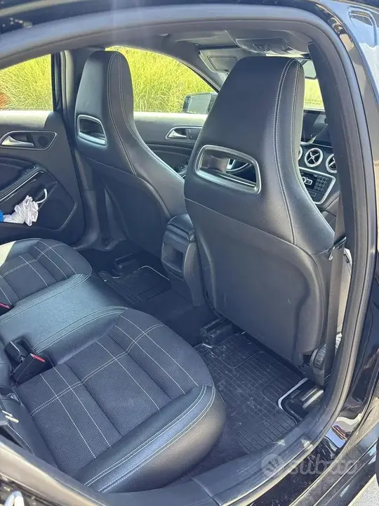 Mercedes-Benz A 2015 photo 3