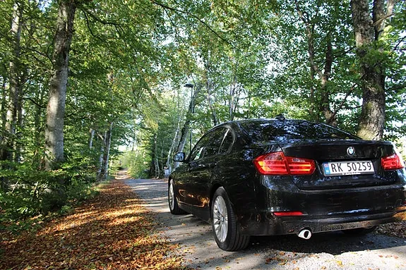 BMW 320D 2012 photo 4