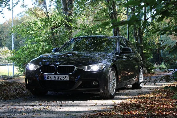 BMW 320D 2012 photo 2