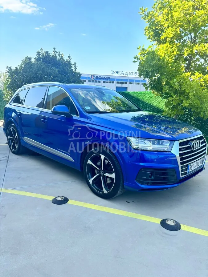 Audi Q7 2017 photo 4