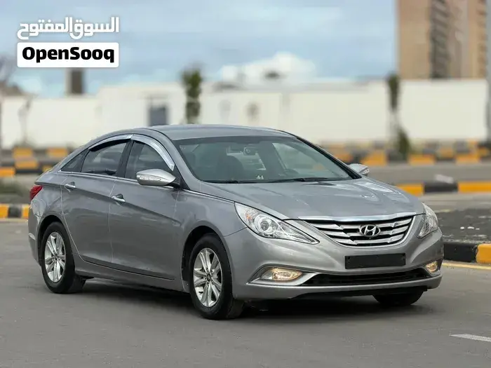Hyundai Sonata 2012 photo 2