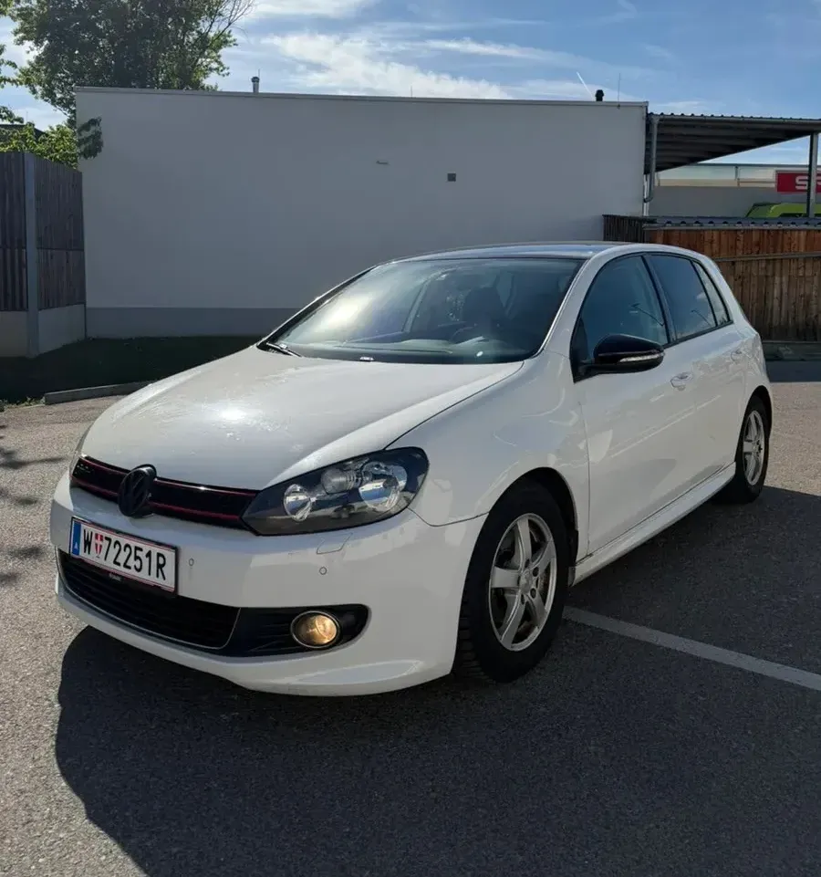 Volkswagen Golf 2010 photo 3