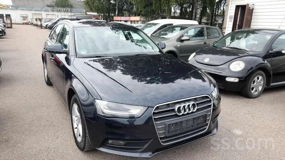 Audi A4 2014 photo 2