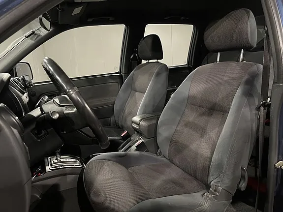 Isuzu D-Max 2011 photo 5