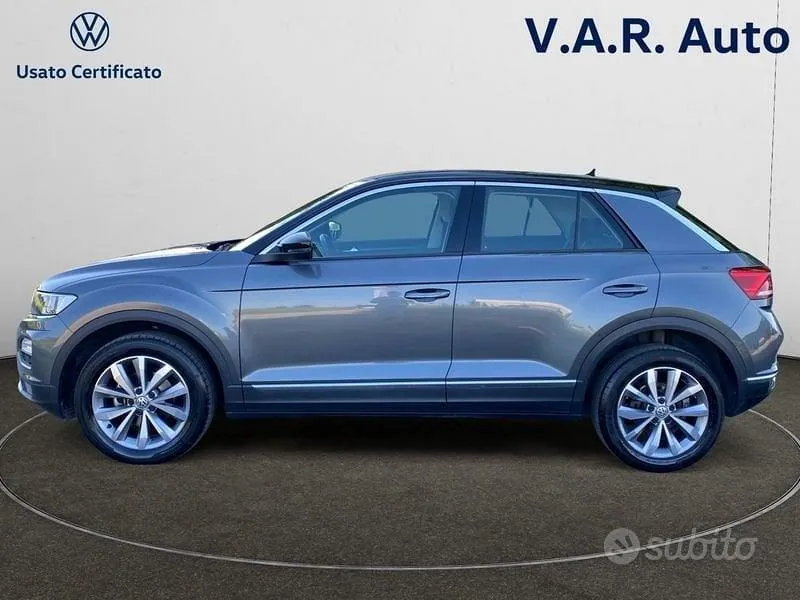 Volkswagen T-Roc 2019 photo 2
