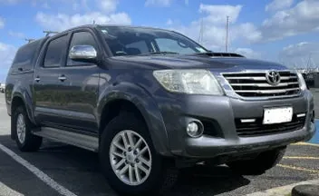 Toyota Hilux 2014 photo 2