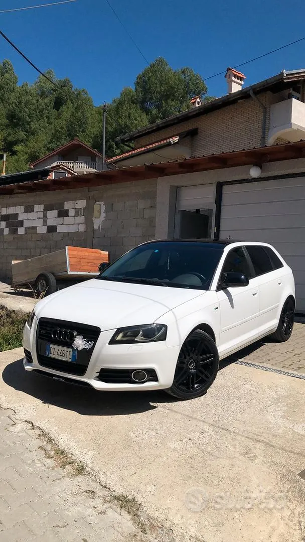 Audi A3 2011 photo 2