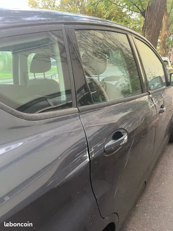 Ford Grand C-Max 2013 photo 2