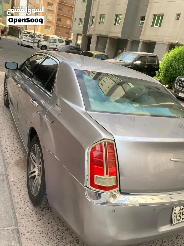 Chrysler 300 2014 photo 3