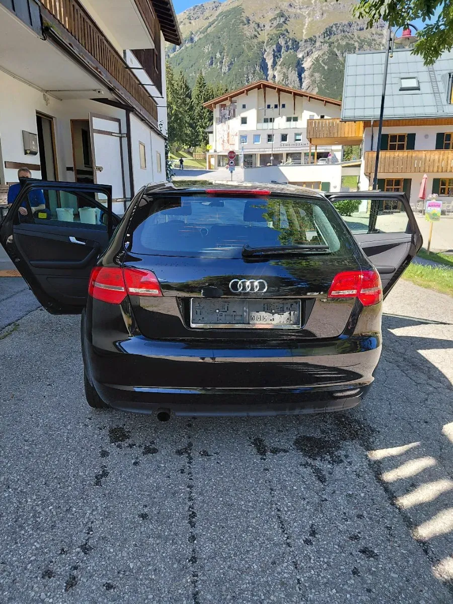 Audi A3 2012 photo 2