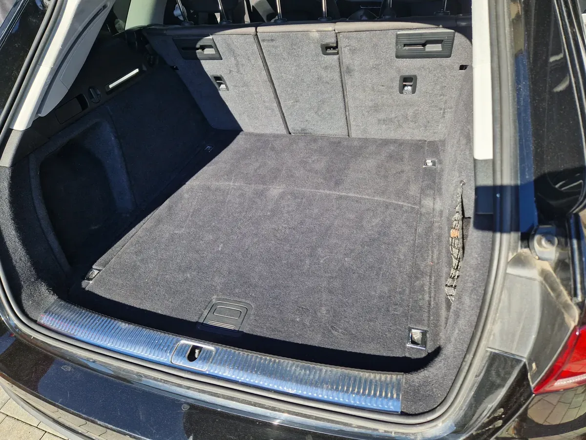 Audi A4 2019 photo 2