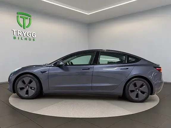 Tesla Model 3 2021 photo 2