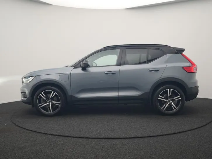 Volvo Xc40 2021 photo 2
