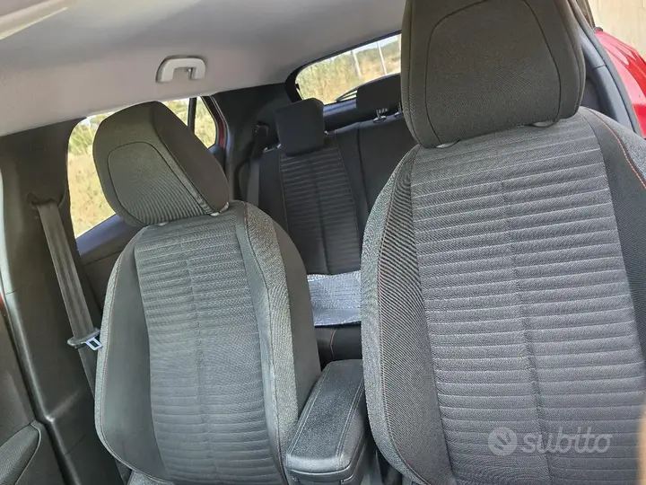 Peugeot 2008 2020 photo 4