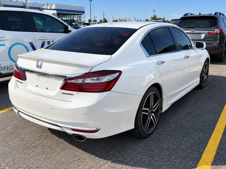Honda Accord 2017 photo 3