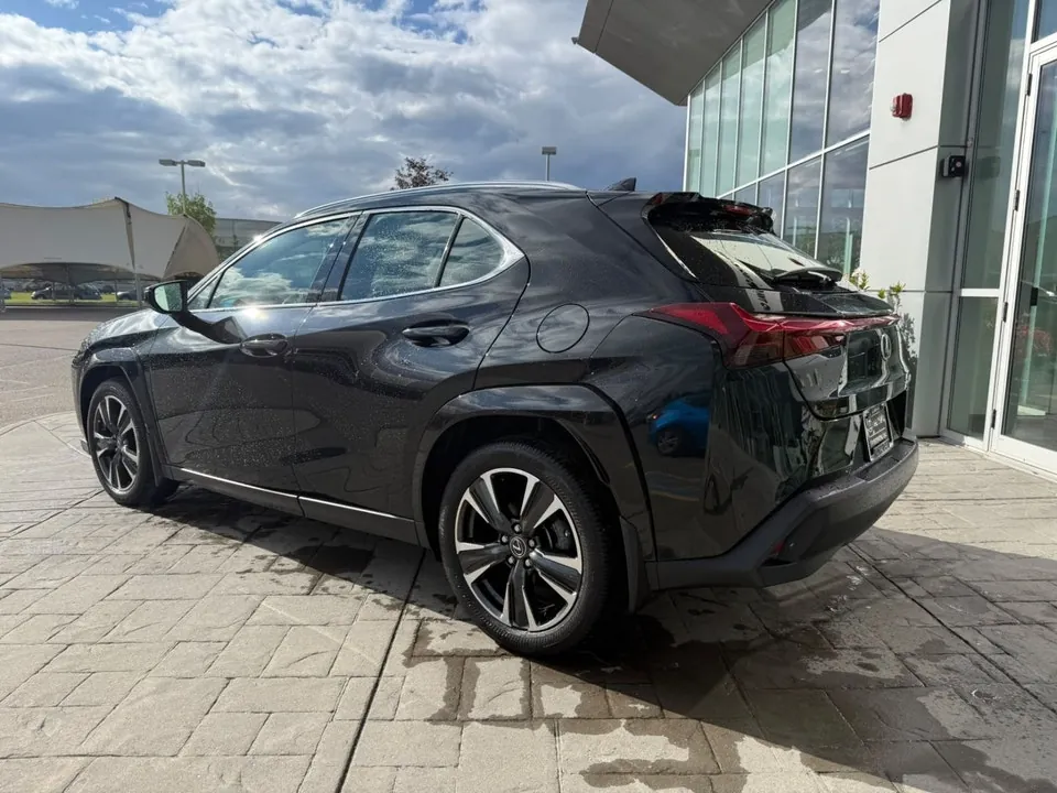 Lexus Ux 2025 photo 2