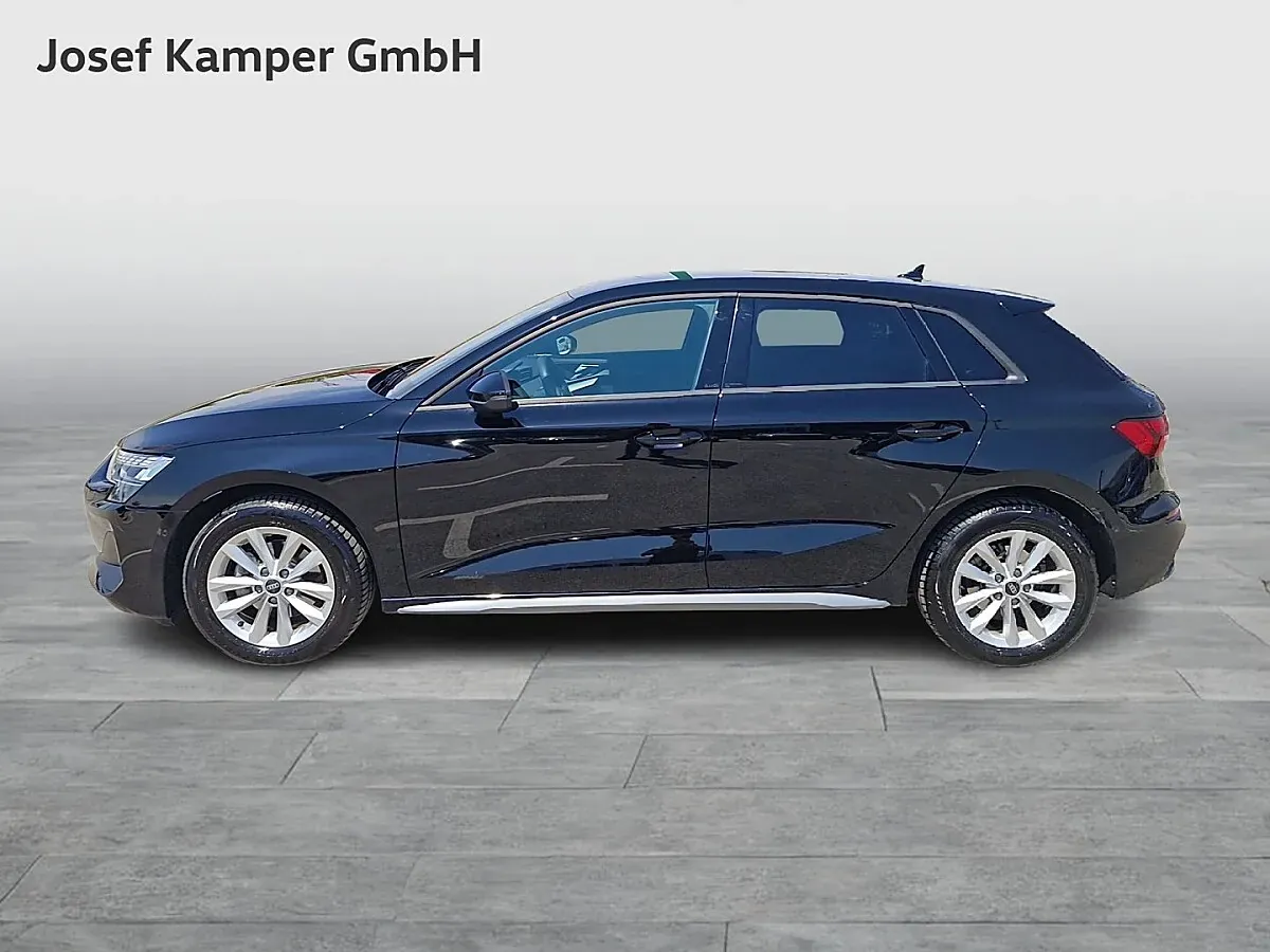 Audi A3 2025 photo 2