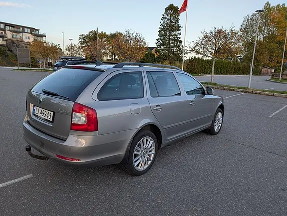 Skoda Octavia 2013 photo 3