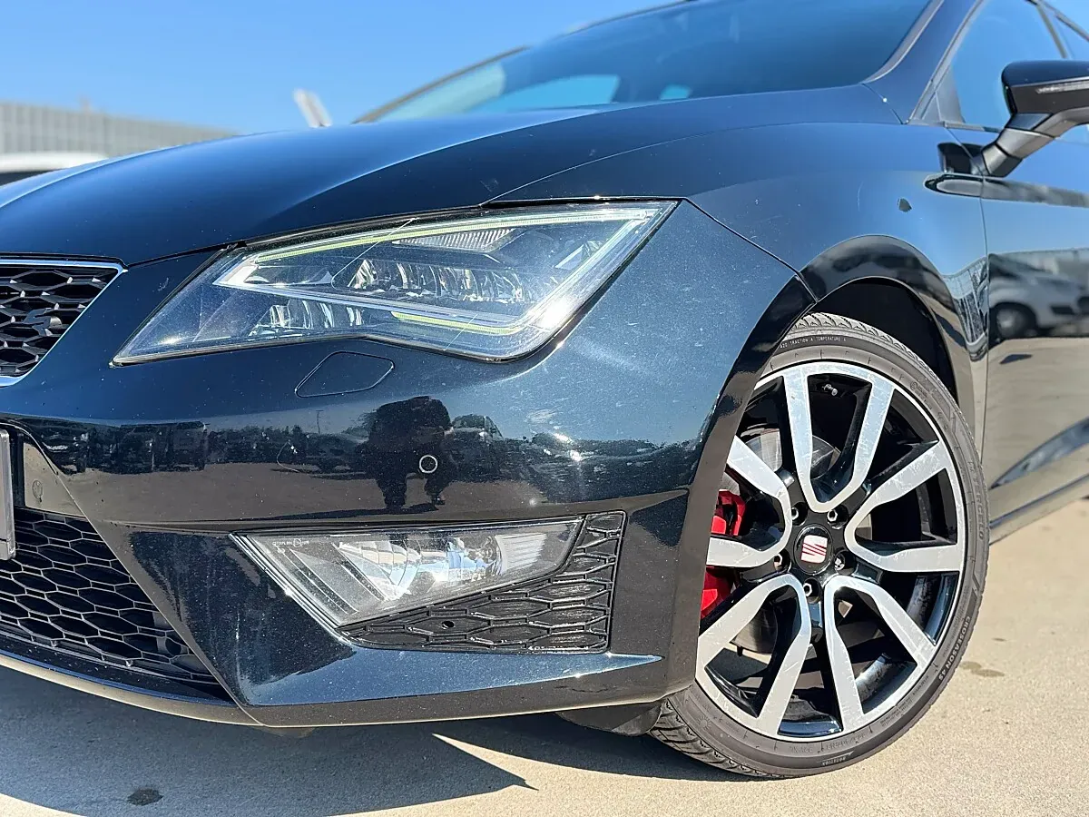 Seat Leon 2015 photo 2