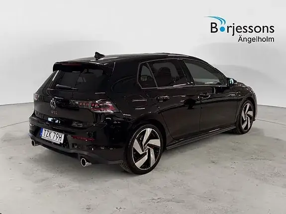 Volkswagen Golf I 2026 photo 3