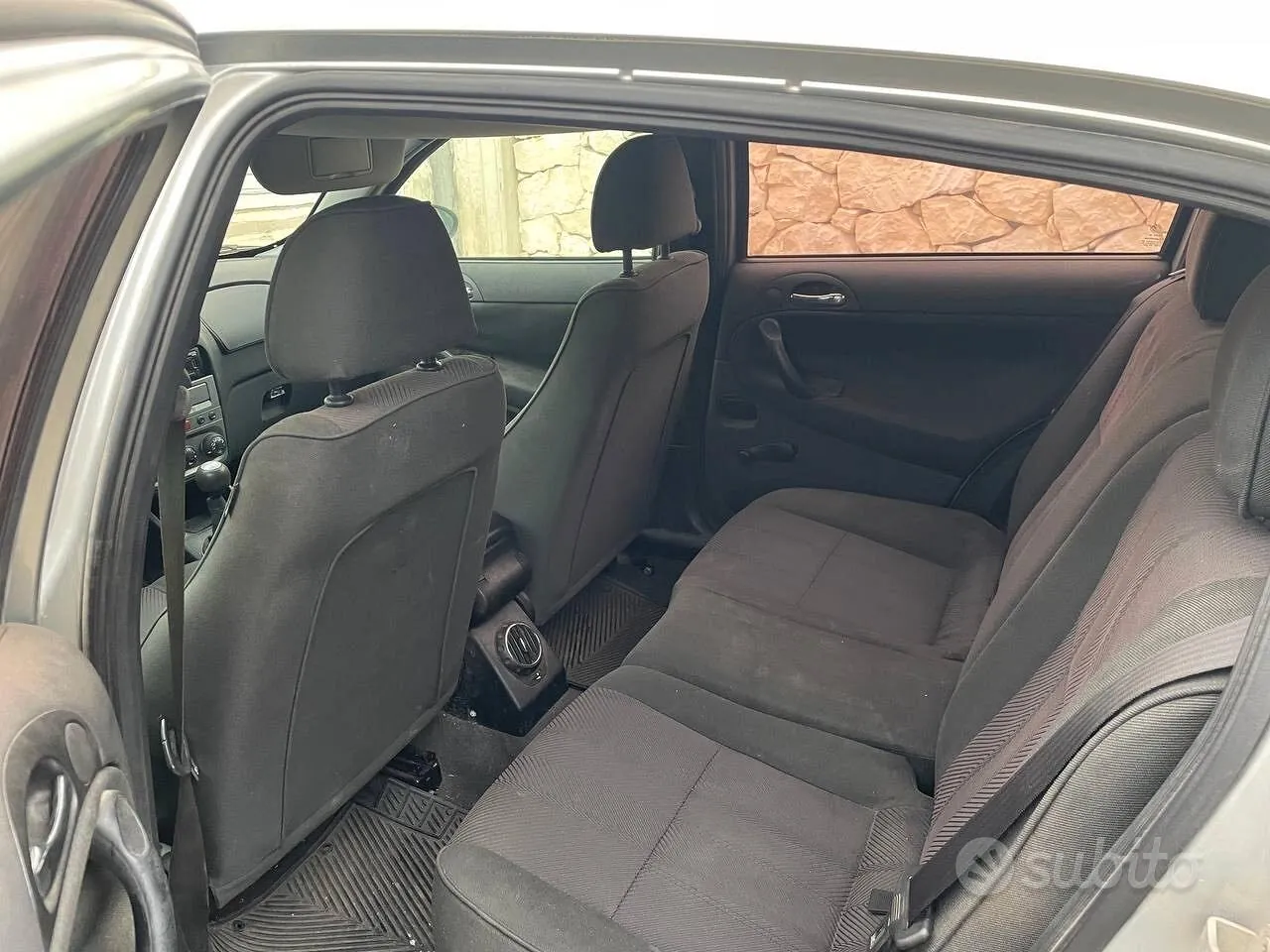 Alfa Romeo 147 2004 photo 5