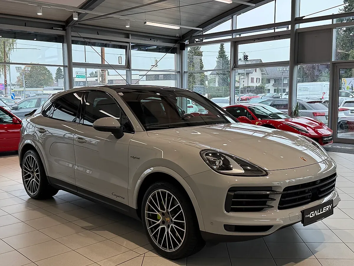 Porsche Cayenne 2023 photo 3