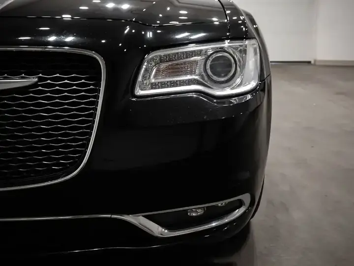 Chrysler 300 2020 photo 4
