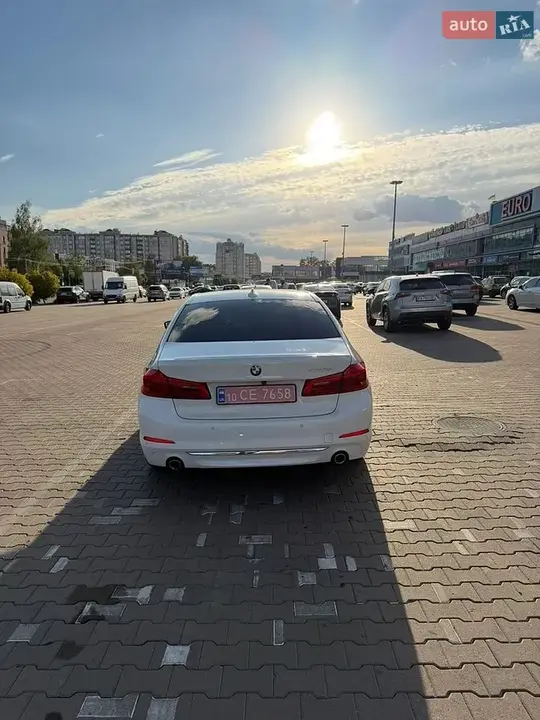 BMW 5 Series 2018 photo 5