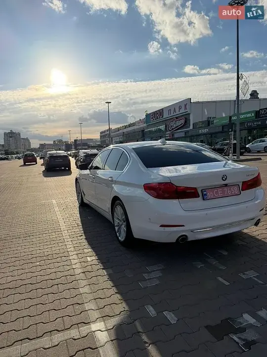 BMW 5 Series 2018 photo 4