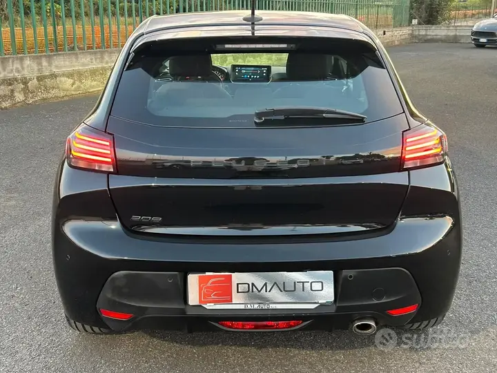 Peugeot 208 2024 photo 4