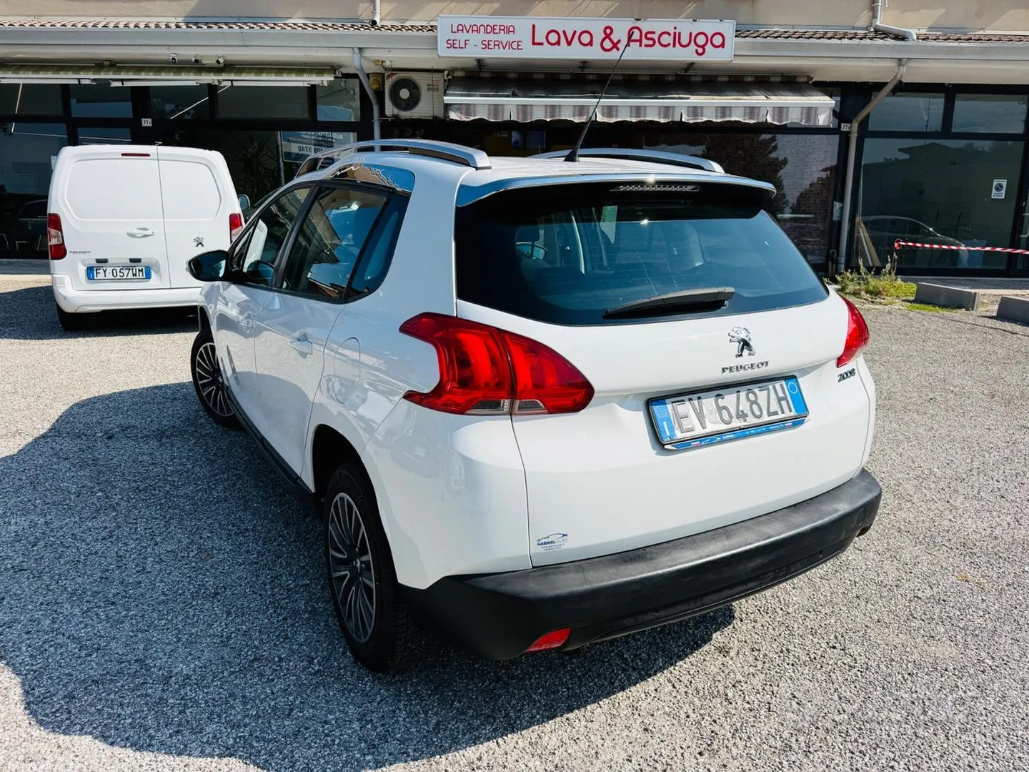 Peugeot 2008 (Active) 2014 photo 5