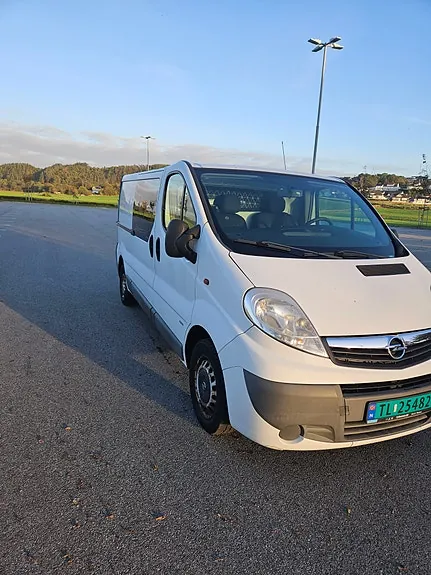 Opel Vivaro 2009 photo 4