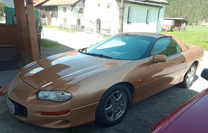 Chevrolet Camaro 1999 photo 2