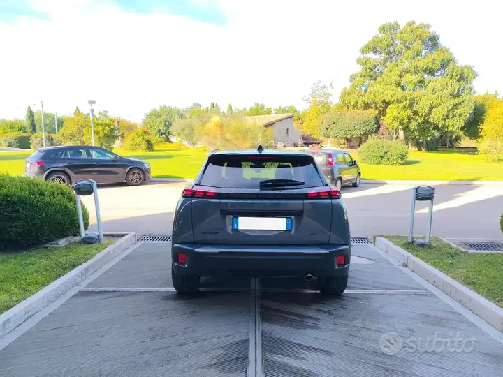 Peugeot 2008 2024 photo 5