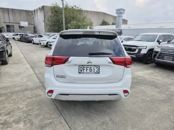 Mitsubishi Outlander 2019 photo 5