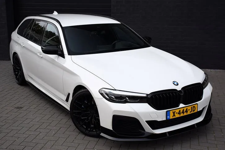 BMW 5-Serie 2021 photo 2
