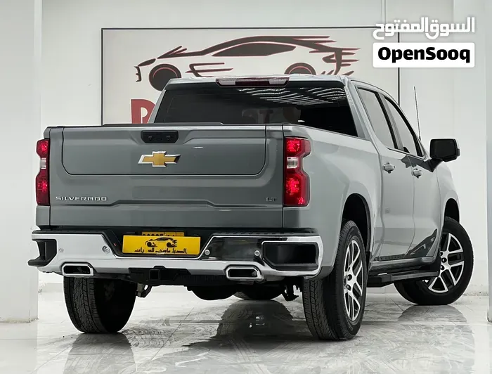 Chevrolet Silverado 2024 photo 2