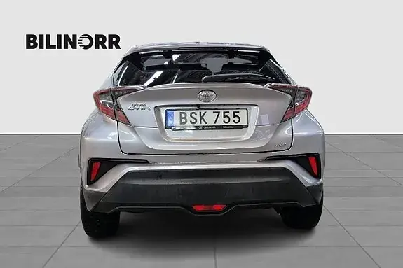 Toyota C-Hr 2017 photo 4