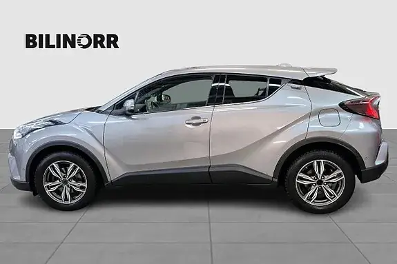 Toyota C-Hr 2017 photo 3