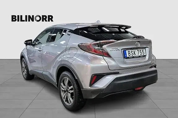 Toyota C-Hr 2017 photo 2