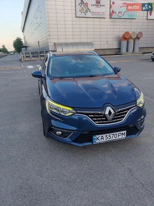 Renault Megane 2017 photo 2