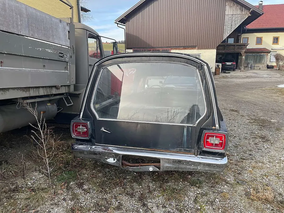 Ford Galaxy 1966 photo 2